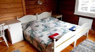 Отели типа «постель и завтрак» Majatalo Korkeatupa Керимяки Стандартный двухместный номер с 1 кроватью и общей ванной комнатой-2